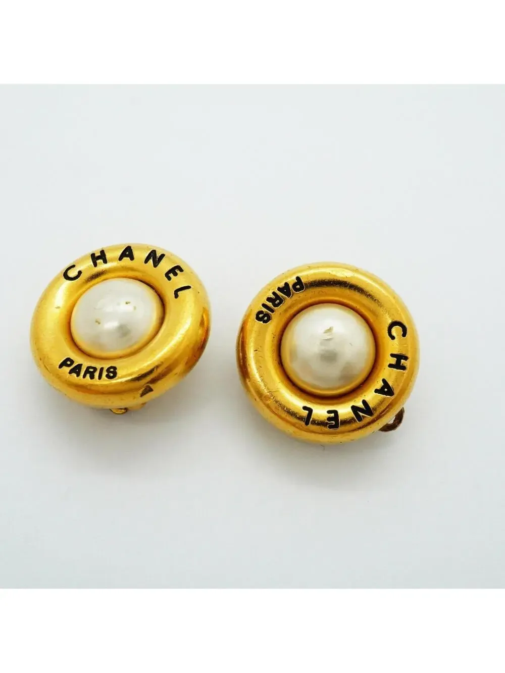 Chanel Earrings Pearl Gold-Tone Metal #299406C68B